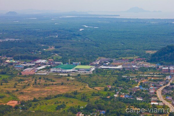 Вид со смотровой площадки Wat Tham Sua